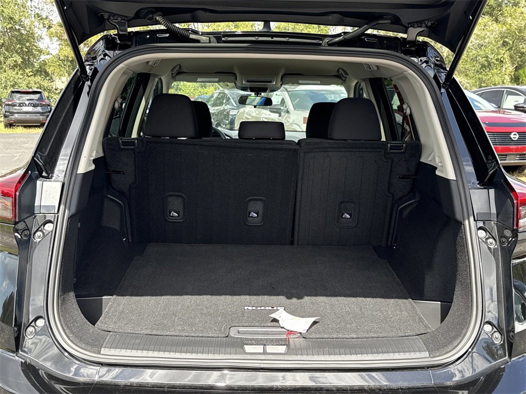 Certified 2025 Nissan Rogue S image 17