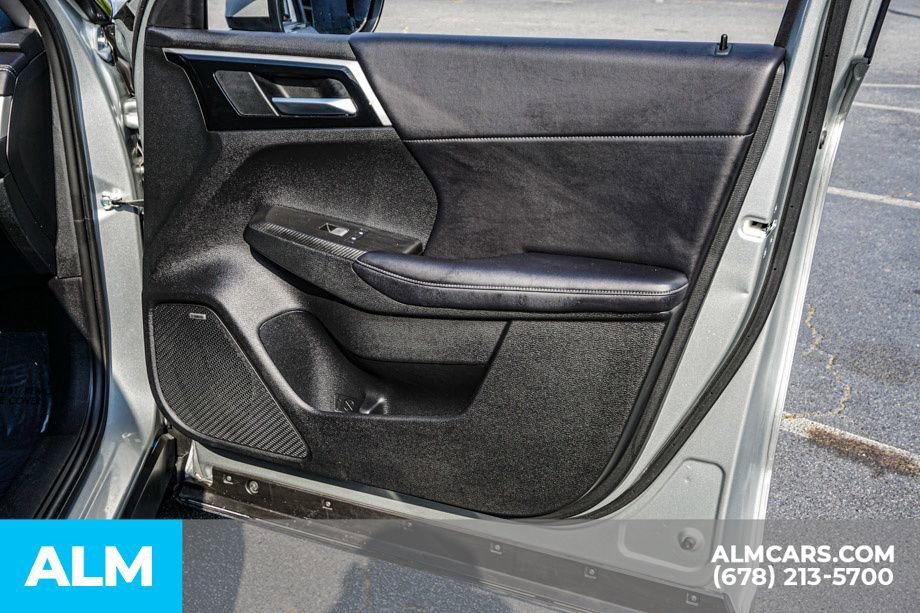 Used 2025 Mitsubishi Outlander SE FWD image 59