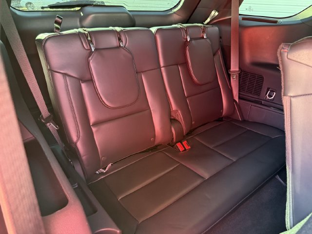Used 2025 Ford Explorer ST-Line w/ Premium Package RWD image 28