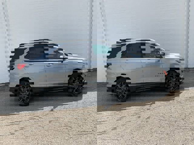 Used 2024 Chevrolet Equinox RS image 3