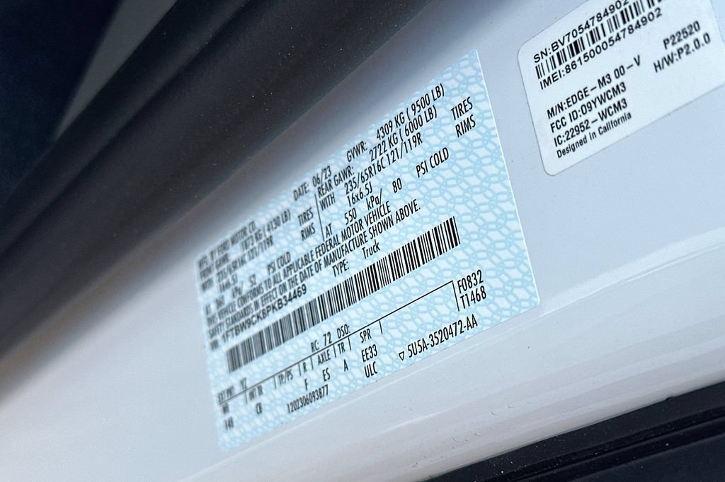 New 2023 Ford E-Transit Medium Roof w/ Interior Upgrade Package RWD image 20