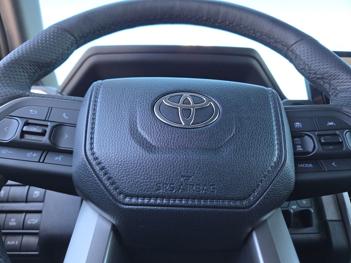 Used 2024 Toyota Tacoma Trailhunter image 35