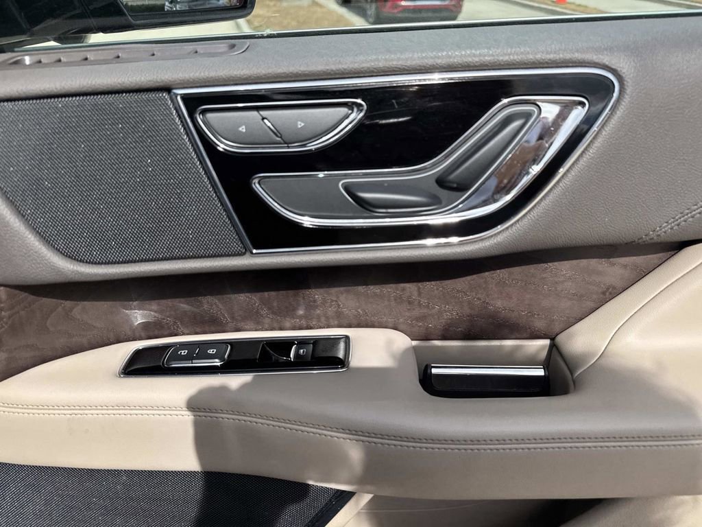 Certified 2024 Lincoln Navigator Premiere image 15