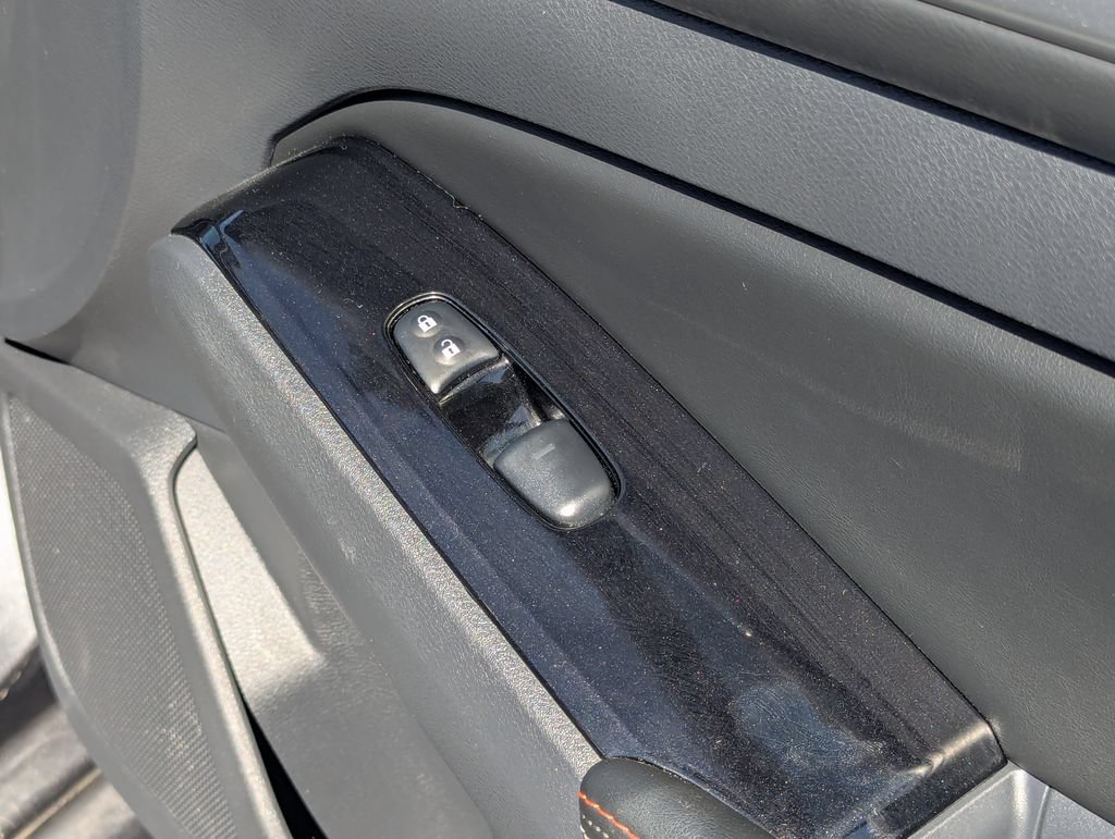 Used 2025 Nissan Altima 2.5 SR w/ SR Premium Package FWD image 35