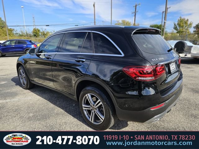 Used 2021 Mercedes-Benz GLC 300 image 3