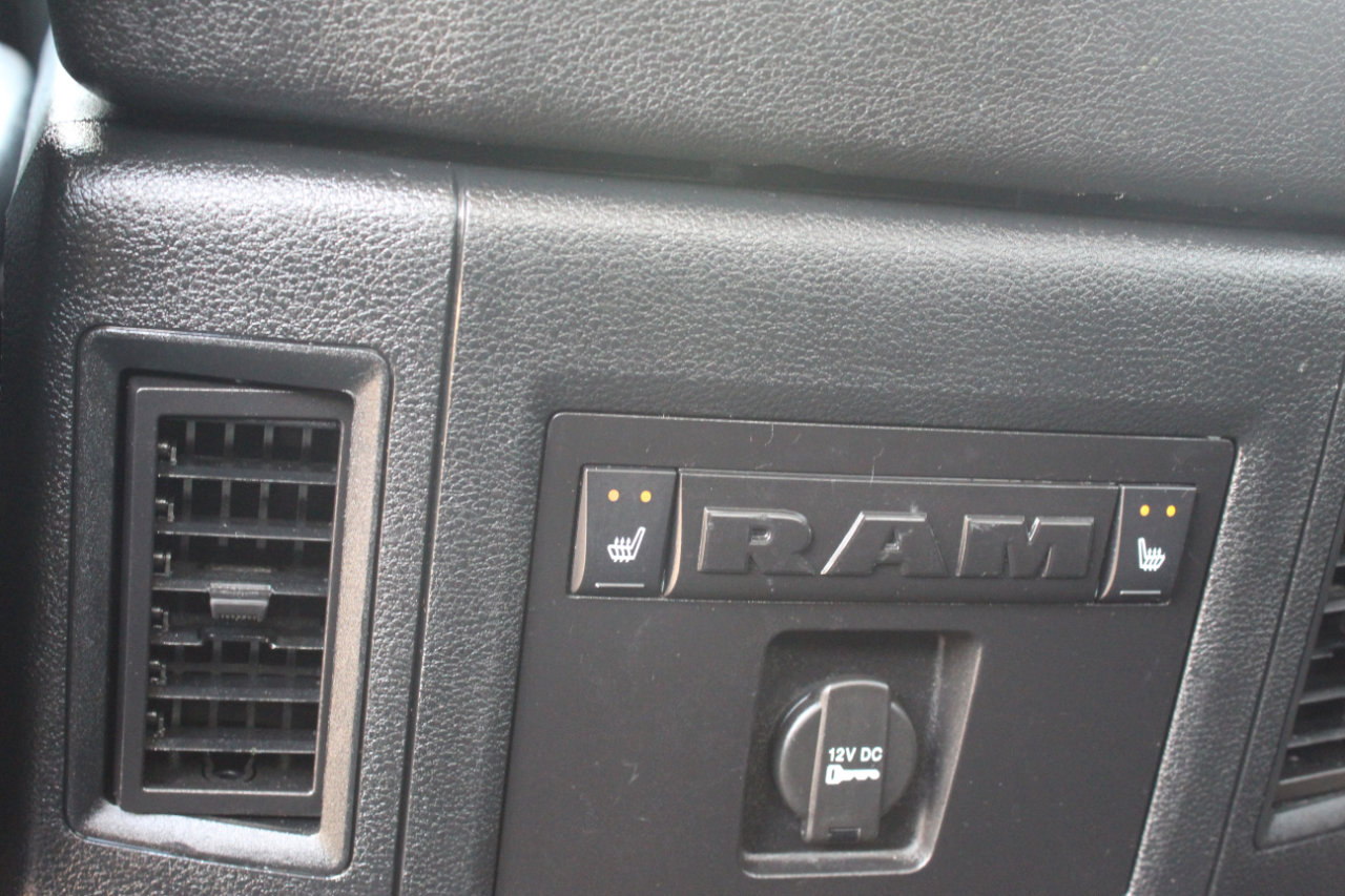 Used 2016 RAM 3500 Laramie image 22