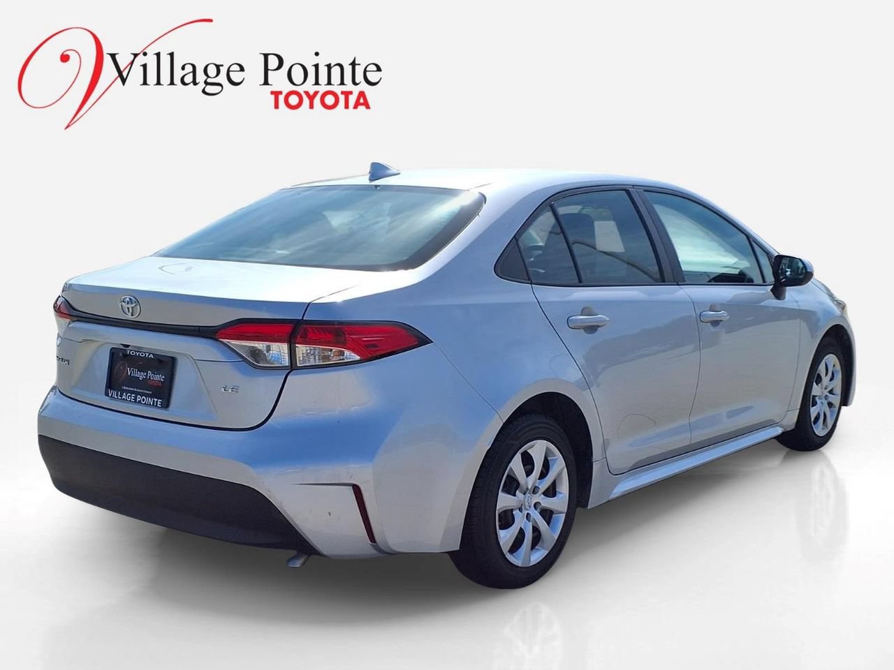 Used 2024 Toyota Corolla LE FWD image 5