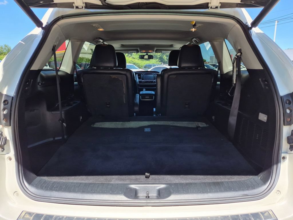 Used 2016 Toyota Highlander XLE AWD/4WD image 31