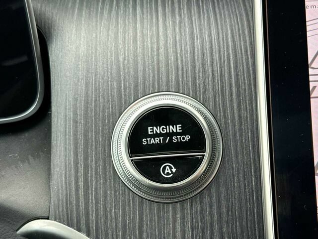Used 2024 Mercedes-Benz GLC 300 4MATIC image 26