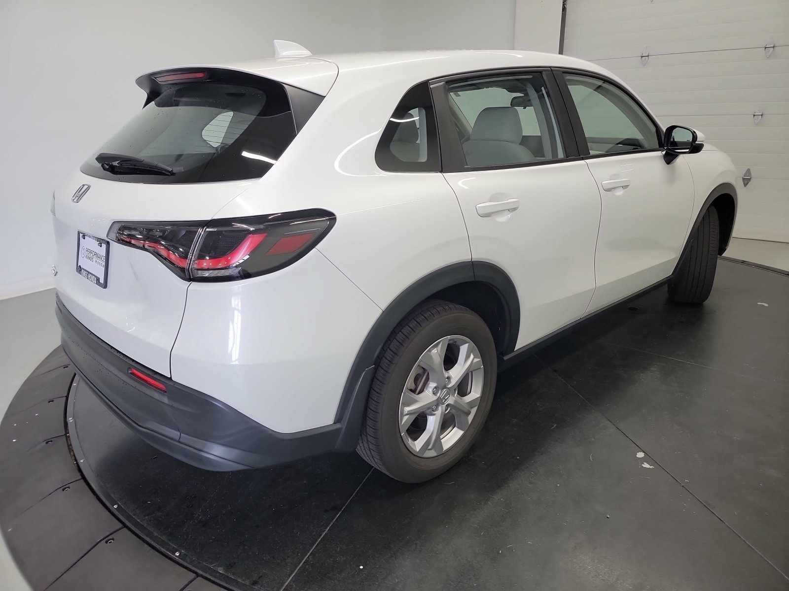 Certified 2024 Honda HR-V LX image 9