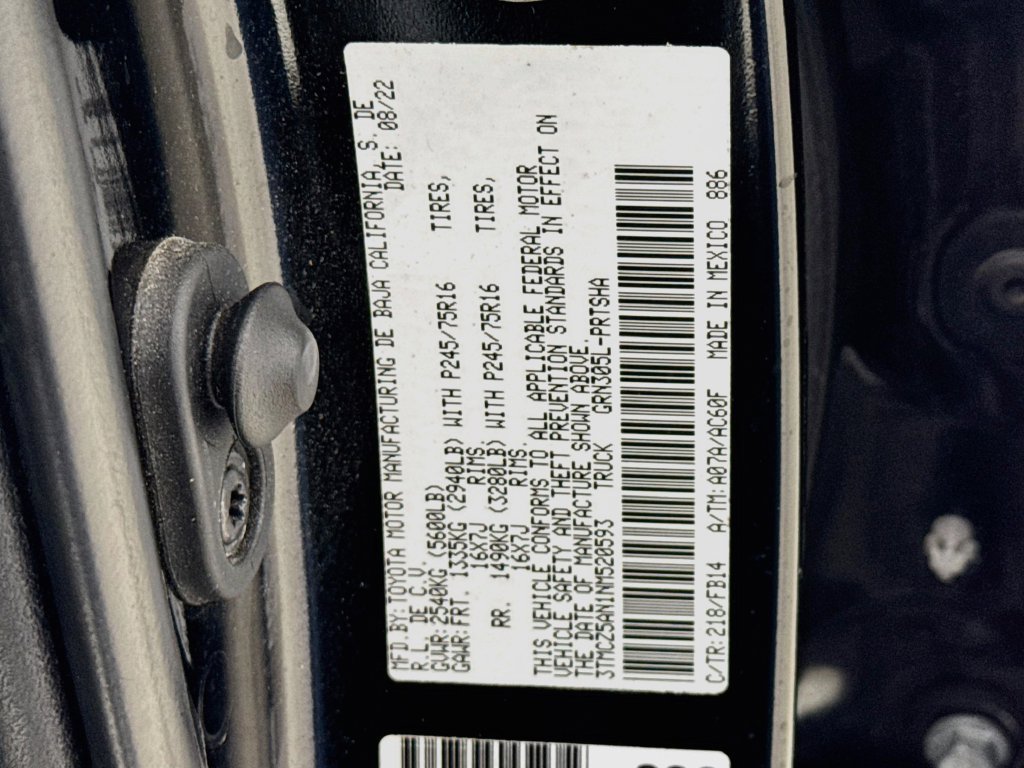 Used 2022 Toyota Tacoma SR AWD/4WD image 37