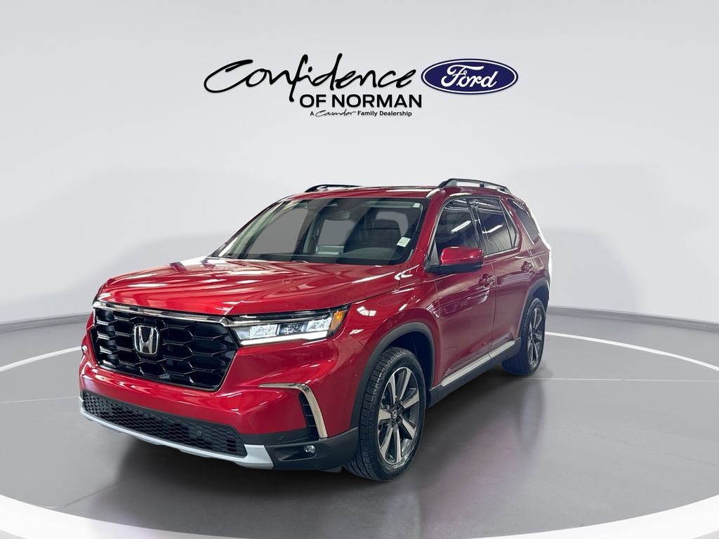 Used 2023 Honda Pilot Touring image 3