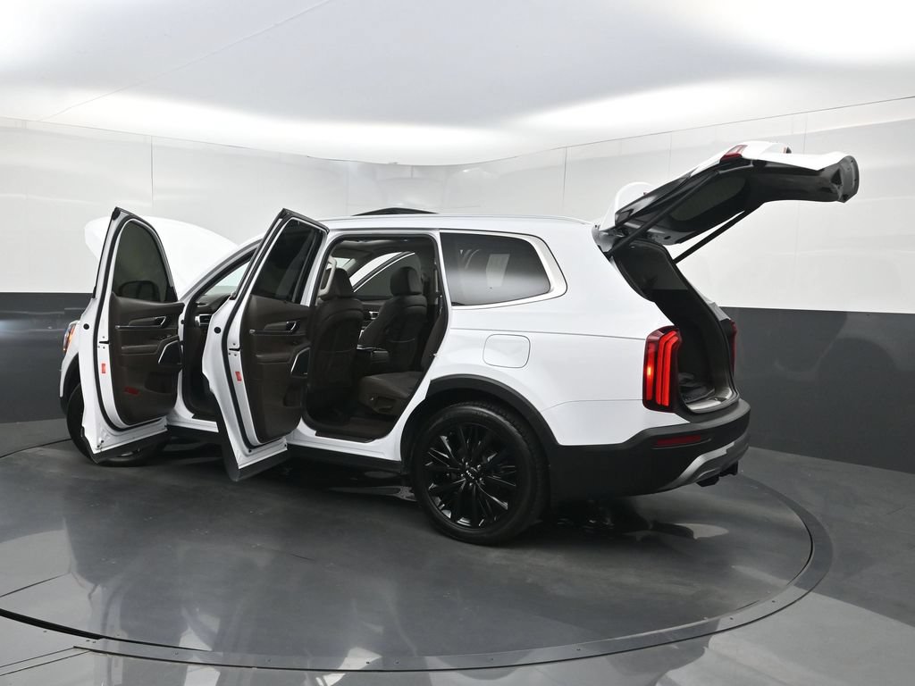 Used 2022 Kia Telluride SX w/ Towing Package FWD image 43