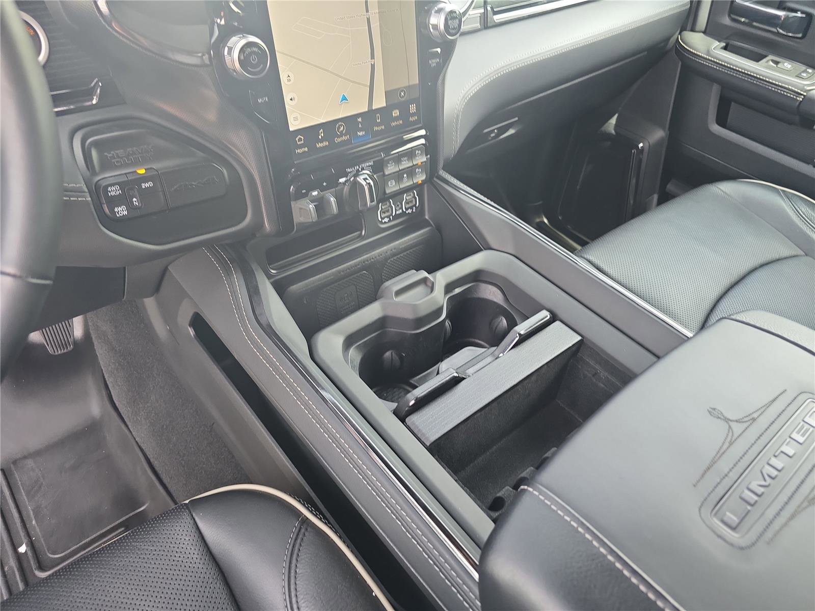 Used 2024 RAM 3500 Limited AWD/4WD image 28