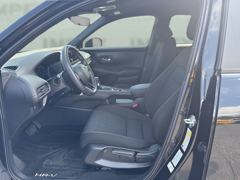 Used 2025 Honda HR-V Sport image 9