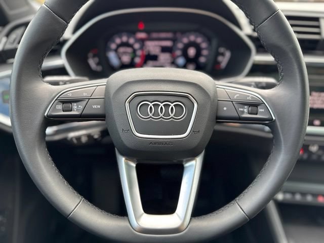 Certified 2025 Audi Q3 2.0T Premium w/ Convenience Package AWD/4WD image 21