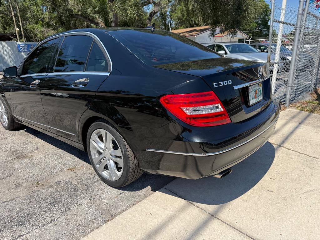 Used 2012 Mercedes-Benz C 300 4MATIC Sedan image 15