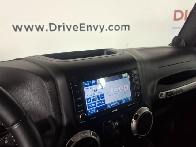 Used 2012 Jeep Wrangler Unlimited Rubicon AWD/4WD image 25