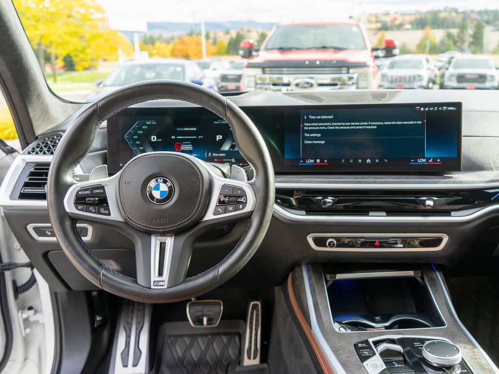 Used 2024 BMW X7 M60i image 20