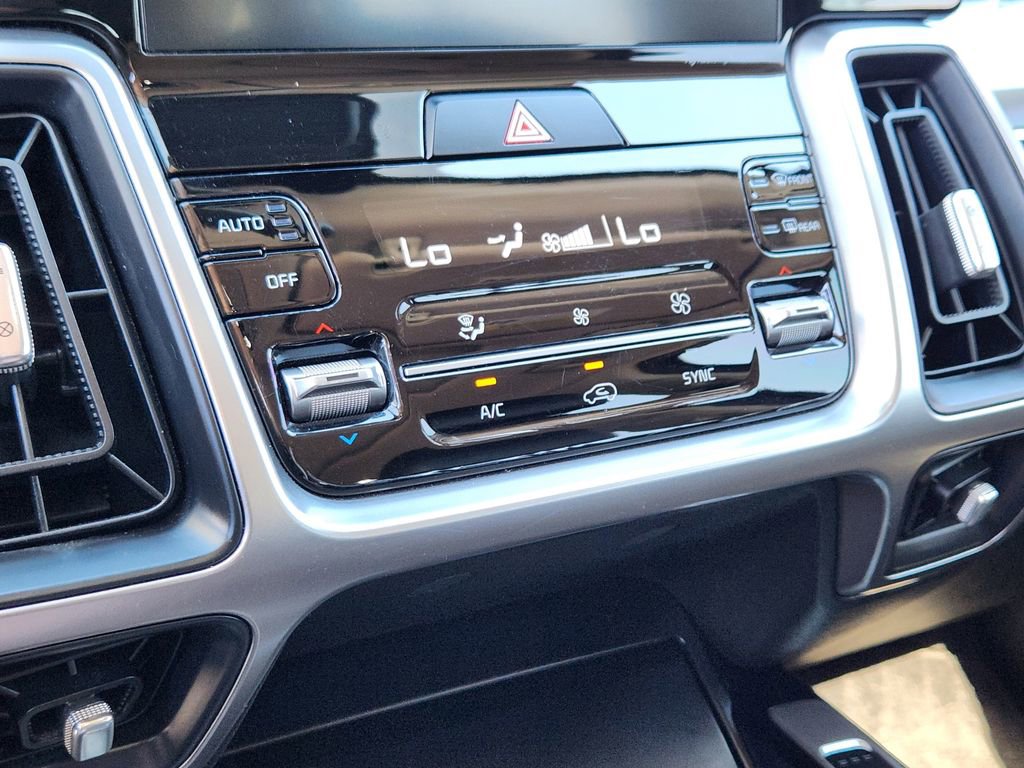 Used 2021 Kia Sorento S w/ Panoramic Sunroof Package image 10