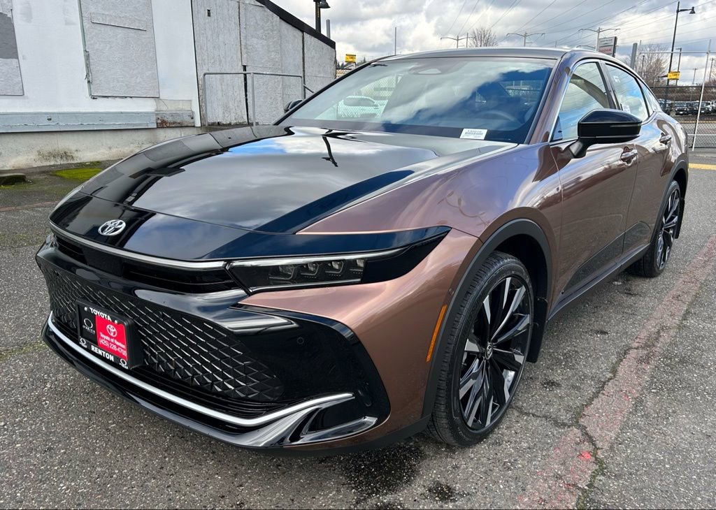 New 2026 Toyota Crown Platinum AWD/4WD image 1