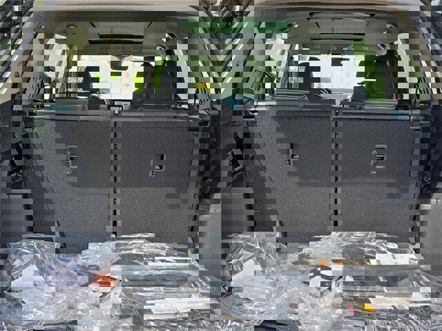 New 2026 Volkswagen Atlas SE image 28