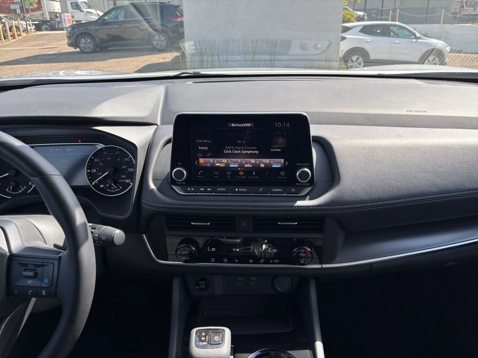 Used 2025 Nissan Rogue SV FWD image 17