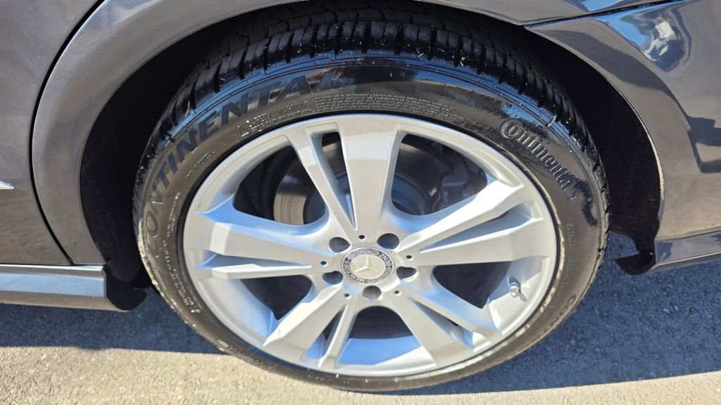 Used 2012 Mercedes-Benz E 350 4MATIC Sedan image 8