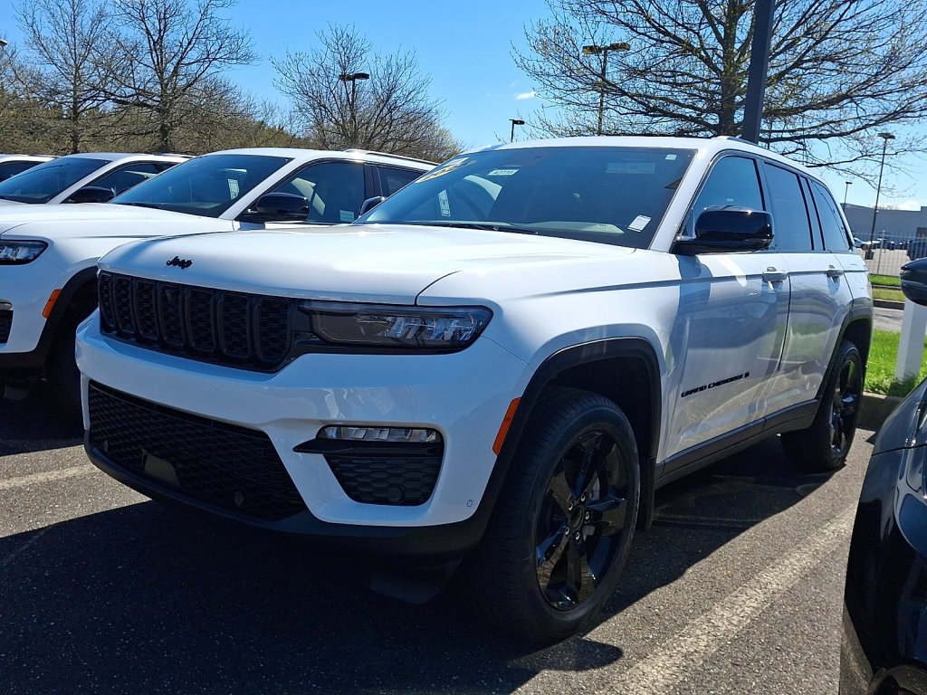 New 2025 Jeep Grand Cherokee Limited w/ Luxury Tech Group II