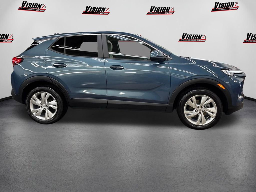 Used 2024 Buick Encore GX Preferred w/ Comfort Package image 4