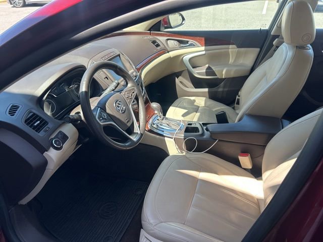 Used 2017 Buick Regal Premium w/ Driver Confidence Package #2 image 7