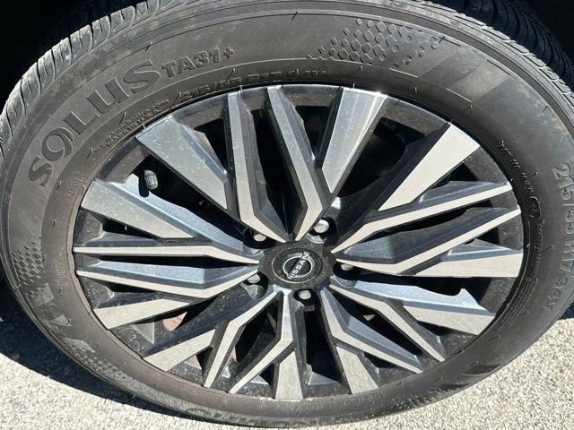 Used 2024 Nissan Altima 2.5 SV FWD image 6