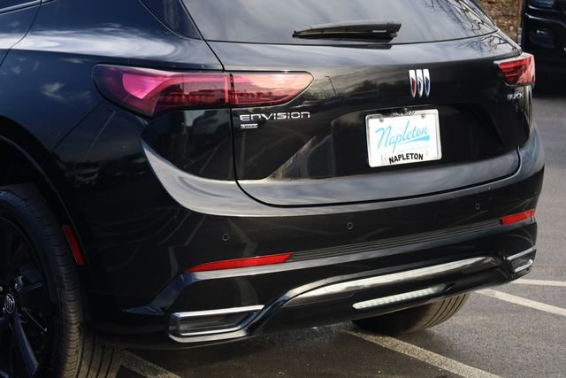 Used 2024 Buick Envision Sport Touring image 7