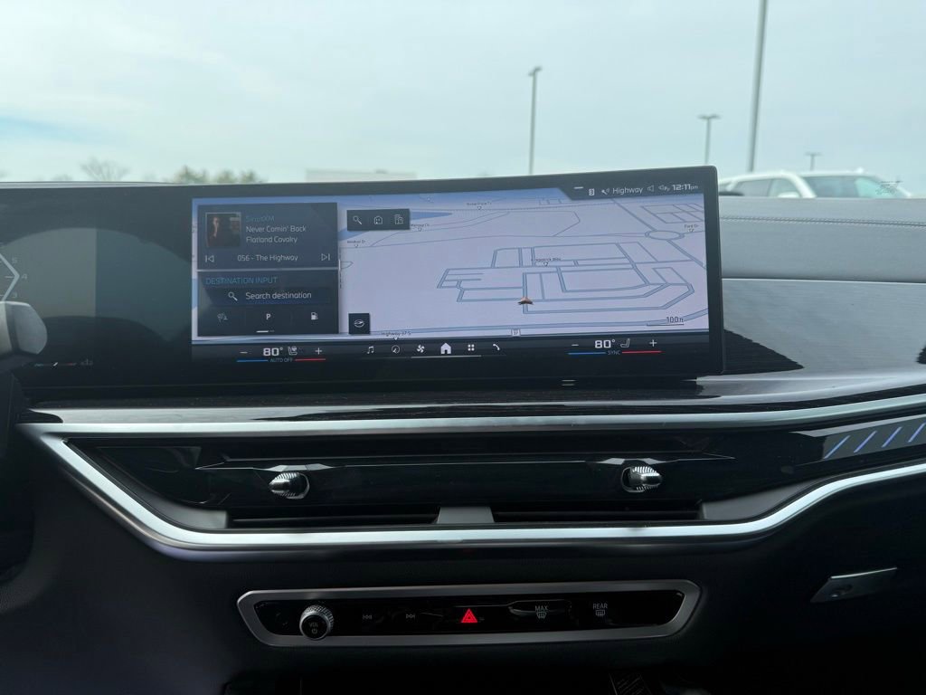 Used 2025 BMW X6 M60i image 12