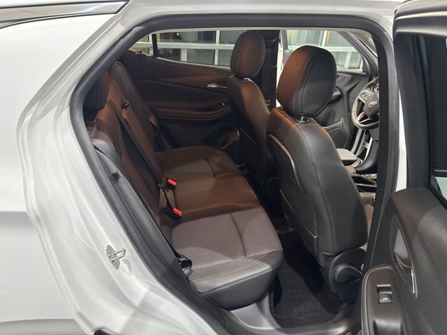 Used 2023 Buick Encore GX Select w/ Safety Package II AWD/4WD image 32