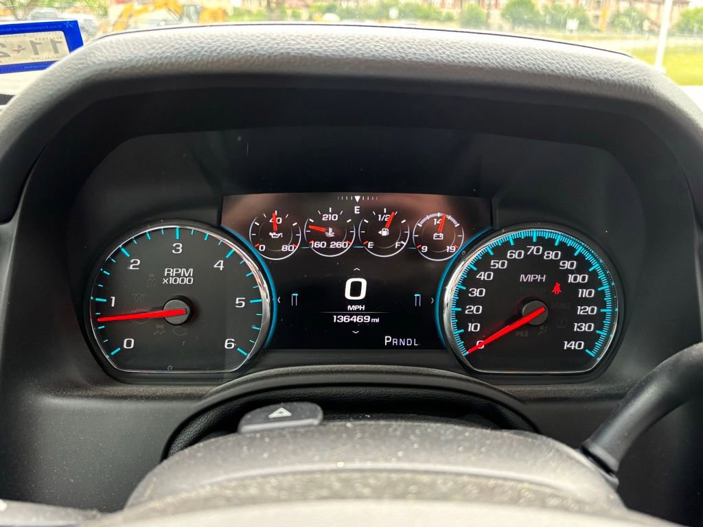 Used 2017 GMC Yukon XL SLT w/ Open Road Package RWD image 14