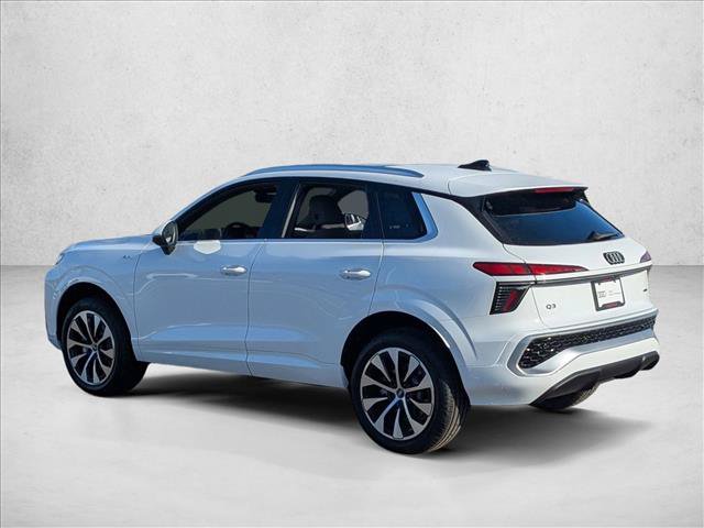New 2026 Audi Q3 quattro 2.0T w/ 19" Wheel Package AWD/4WD image 7