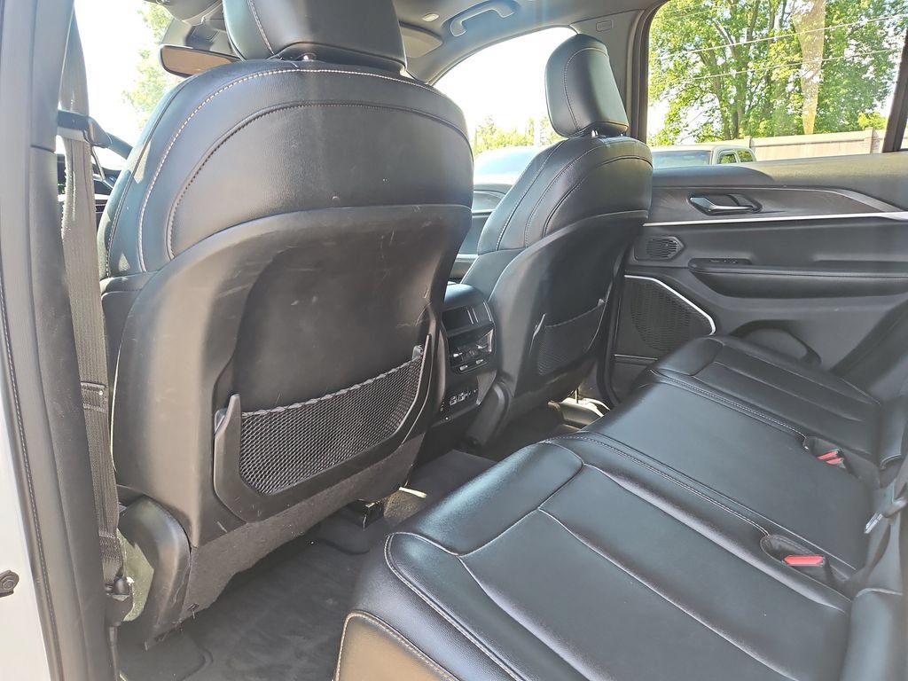 Used 2024 Jeep Grand Cherokee Limited 4xe AWD/4WD image 14