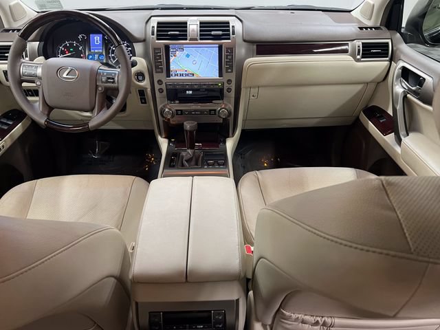 Used 2019 Lexus GX 460 Premium w/ Premium Package AWD/4WD image 14