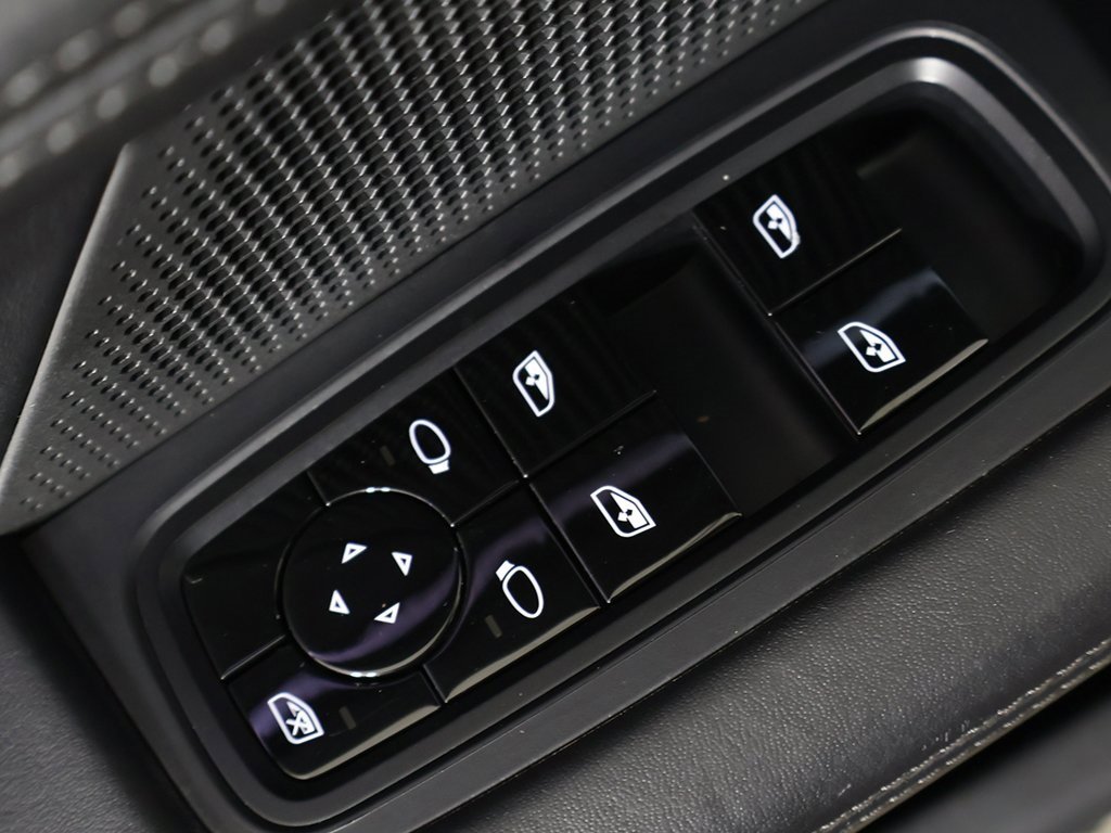 Used 2021 Porsche Taycan Turbo image 43