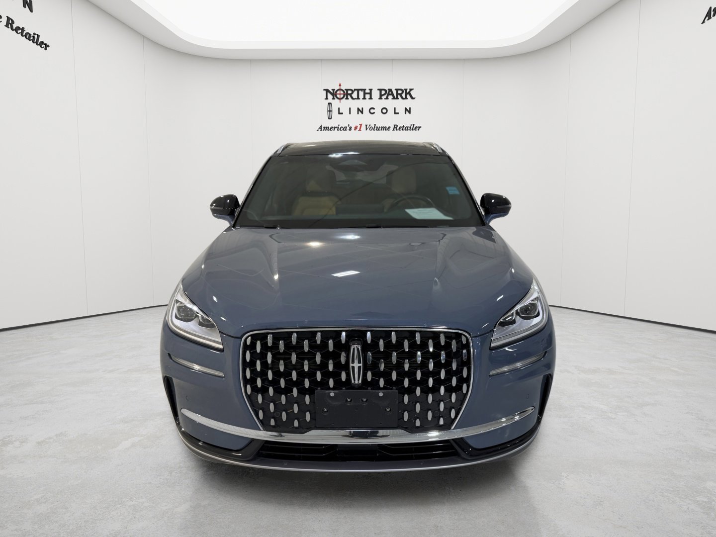Used 2023 Lincoln Corsair Reserve w/ Equipment Group 201A AWD/4WD image 8