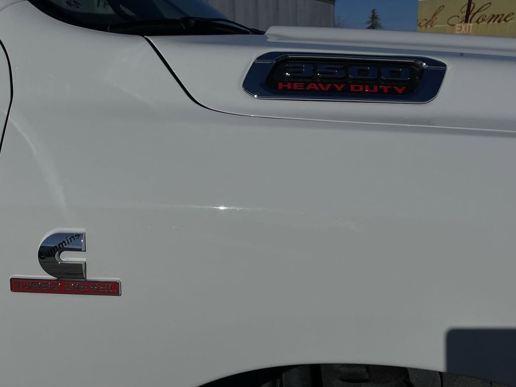 Used 2024 RAM 3500 Laramie w/ Towing Technology Group AWD/4WD image 31