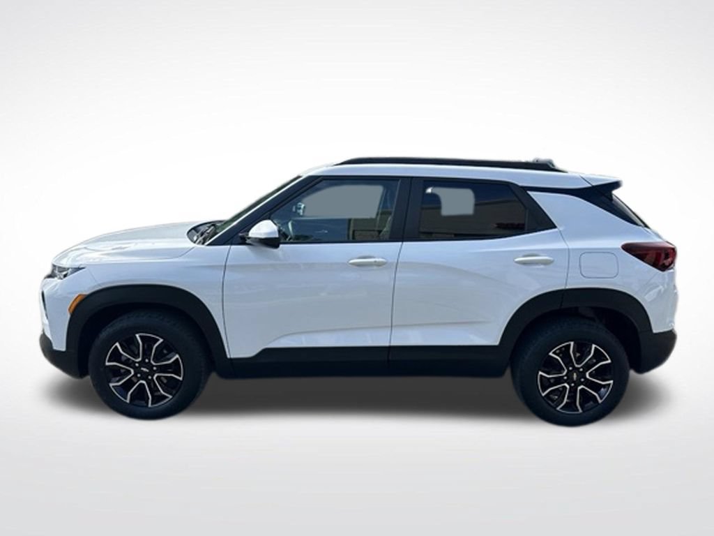 Used 2023 Chevrolet TrailBlazer ACTIV AWD/4WD image 2