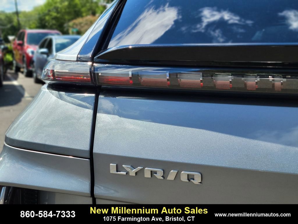 Used 2024 Cadillac Lyriq Luxury w/ LPO, Floor Liner Package image 9