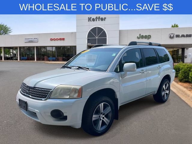 Used 2011 Mitsubishi Endeavor SE FWD image 1