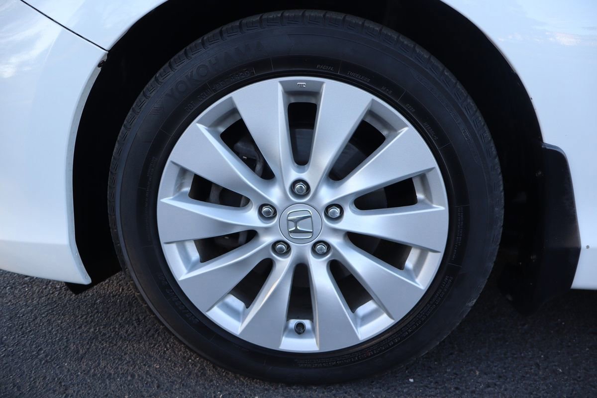 Used 2015 Honda Accord EX-L image 41