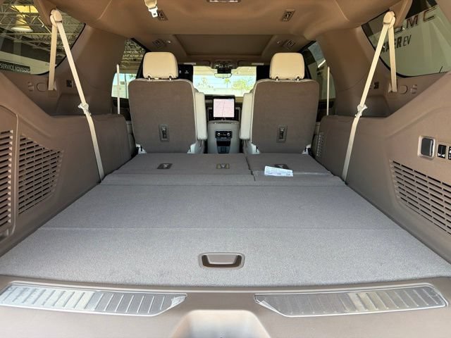 New 2026 GMC Yukon XL Denali w/ Denali Reserve Package AWD/4WD image 23