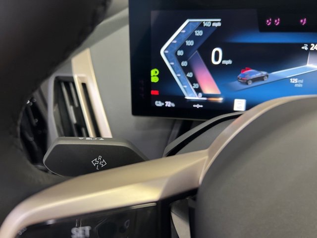 Used 2025 BMW iX xDrive50 image 44