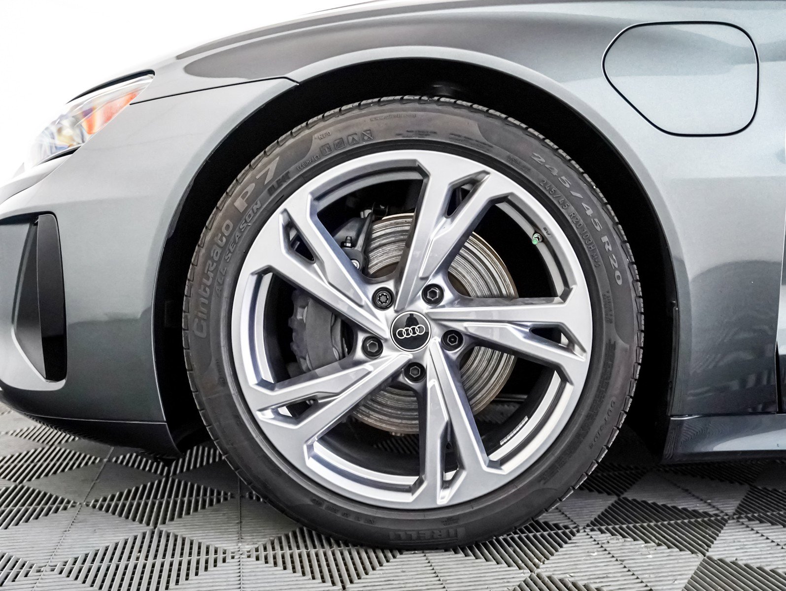 Used 2023 Audi e-tron GT Premium Plus w/ Executive Package image 4