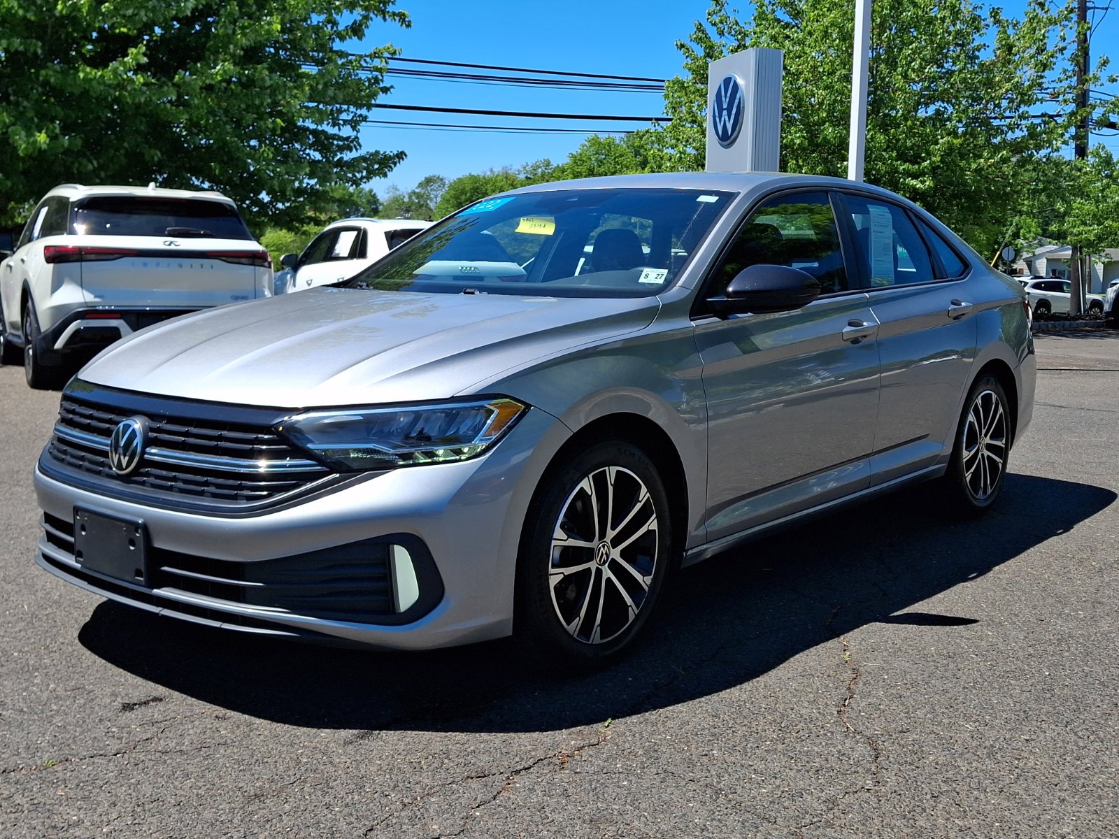 Certified 2022 Volkswagen Jetta Sport FWD image 3